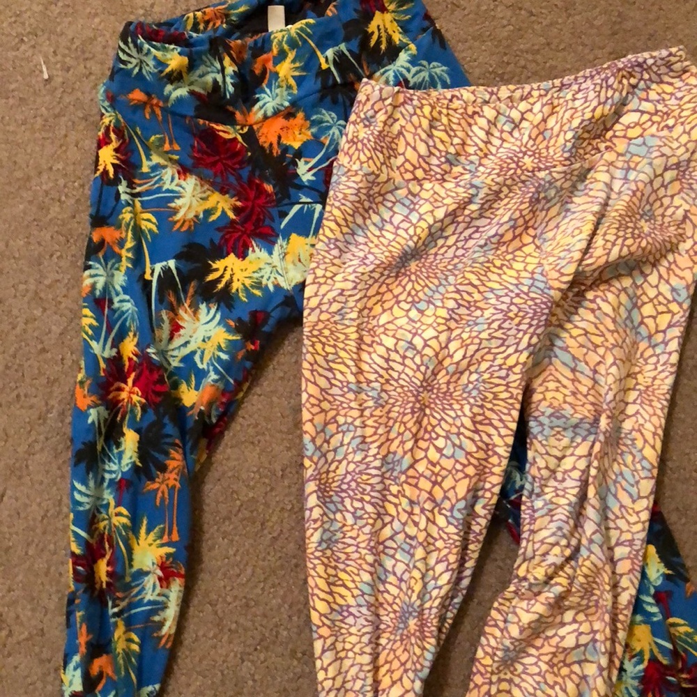 BUNDLE OF TWO LULAROE LEGGINGS